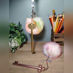 Pom pom keychain With Pen